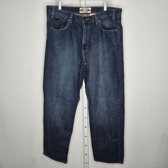 Levi's Signature Relaxed Fit Jeans Men's 38x32 Dark Wash 100% Cotton Denim - Picture 1 of 5